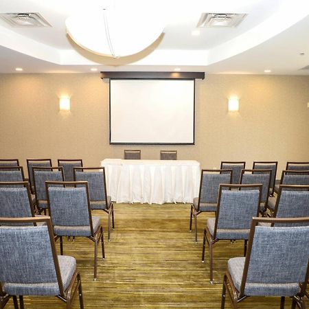 Courtyard By Marriott Toronto Brampton Hotel Exterior photo