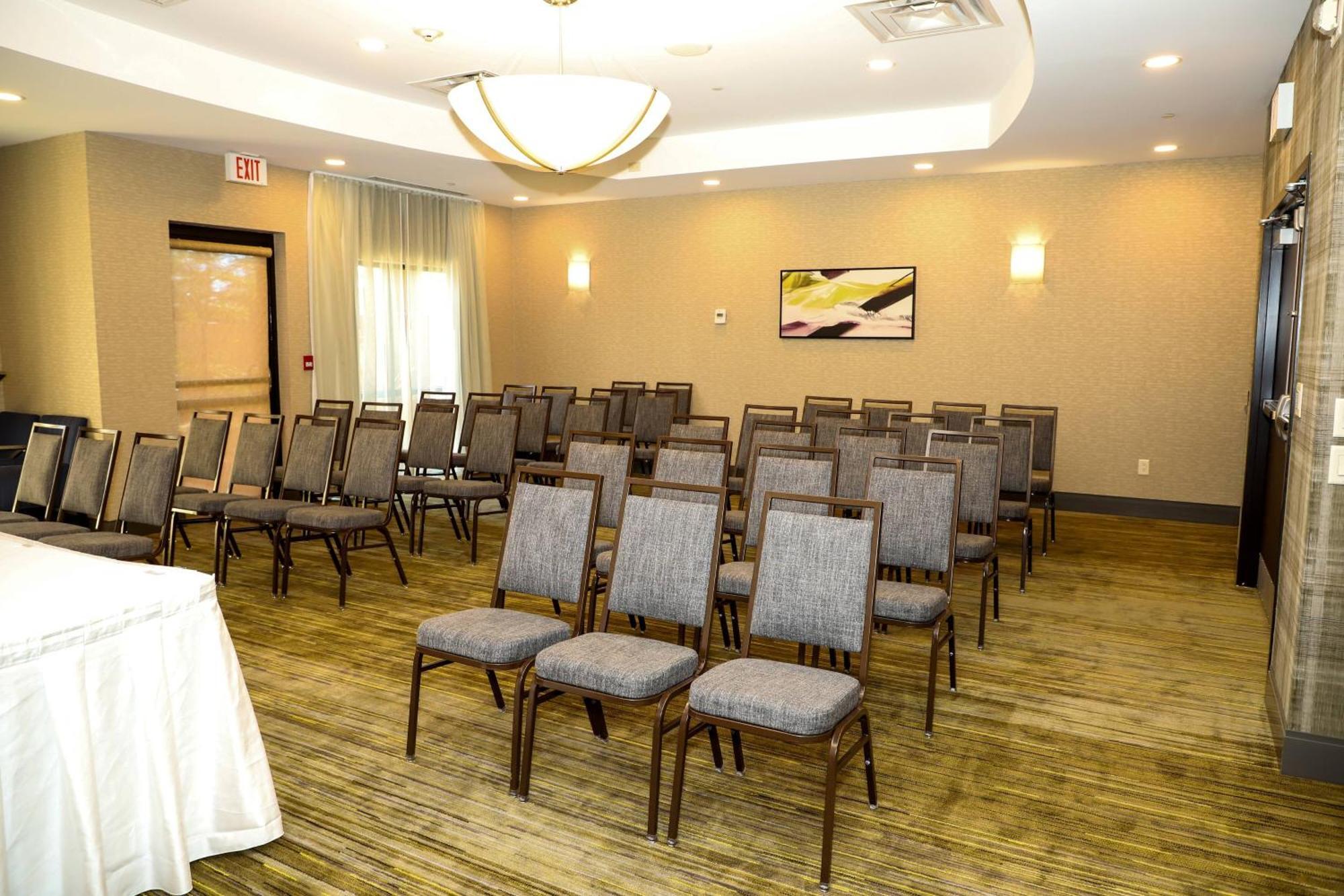 Courtyard By Marriott Toronto Brampton Hotel Exterior photo