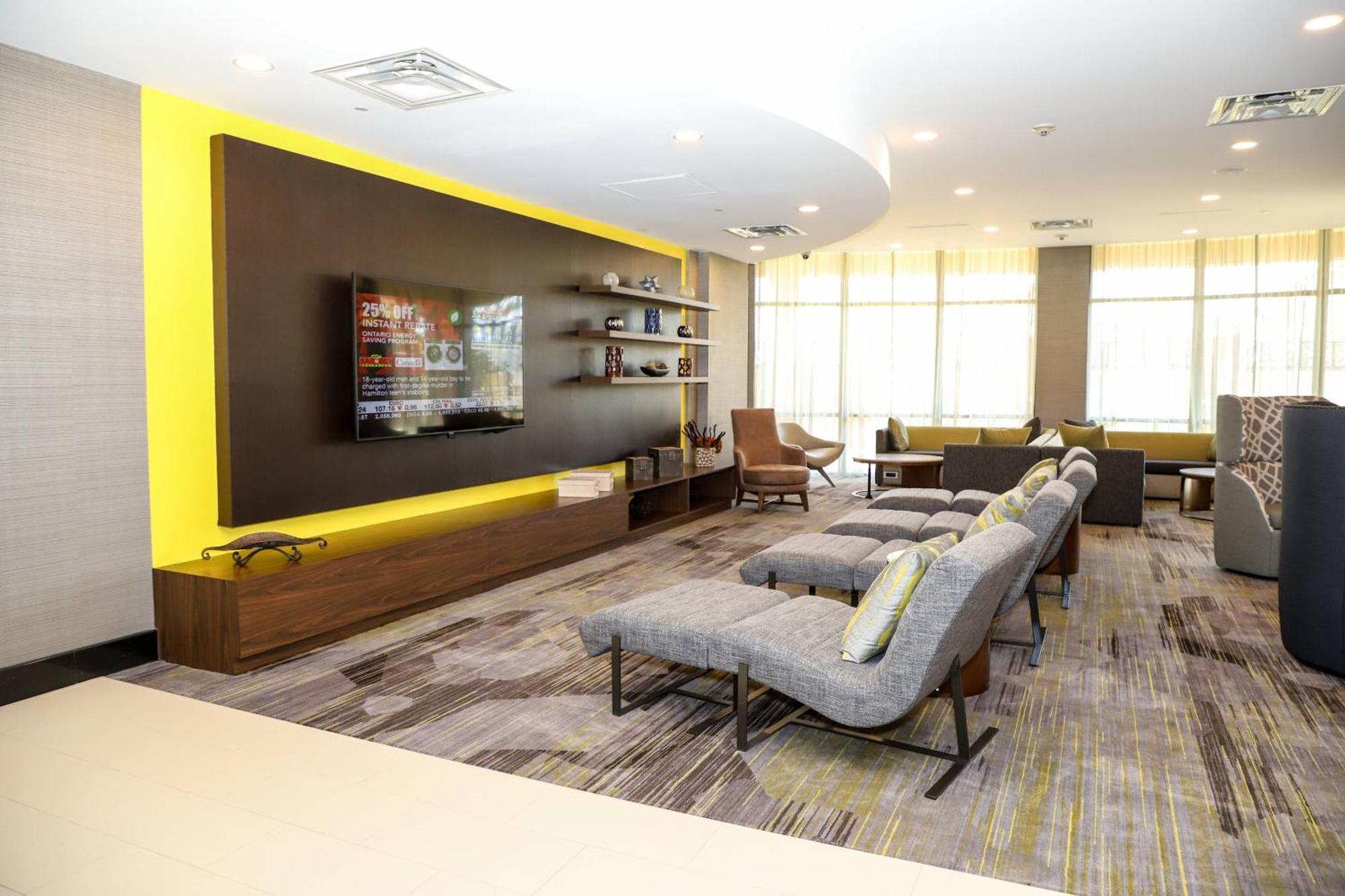 Courtyard By Marriott Toronto Brampton Hotel Exterior photo